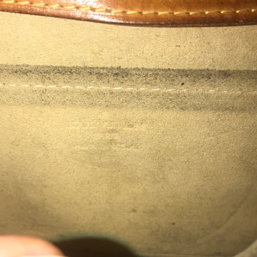Louie v clutch - Picture 5 of 8